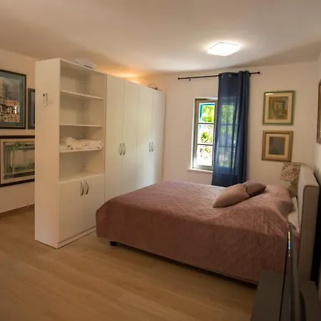 Studio Apartman Roza Ston Exterior photo