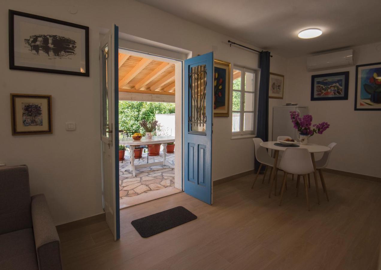 Roza Apartment