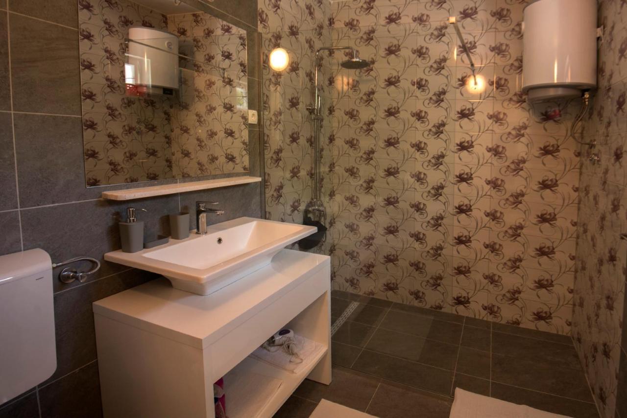 Apartment Roza Ston